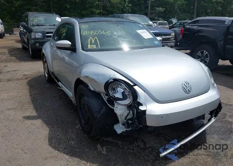 2013 Volkswagen Beetle 2.5L z USA, uszkodzony, nr VIN 3VWJX7AT5DM654445
